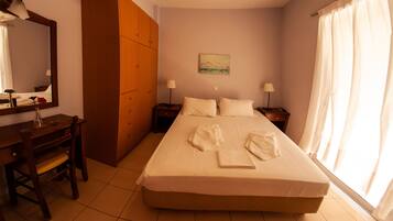 Apartemen, 2 kamar tidur, pemandangan laut | Tirai kedap cahaya, kedap suara, dan tempat tidur bayi gratis