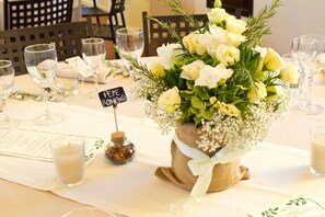 Breakfast, lunch, dinner served; Italian cuisine, garden views  - Principessa Pio (Ferrara)