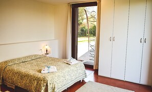 Camera Accessibile | Hypo-allergenic bedding, down duvets, cots/infant beds, free WiFi - Principessa Pio (Ferrara)