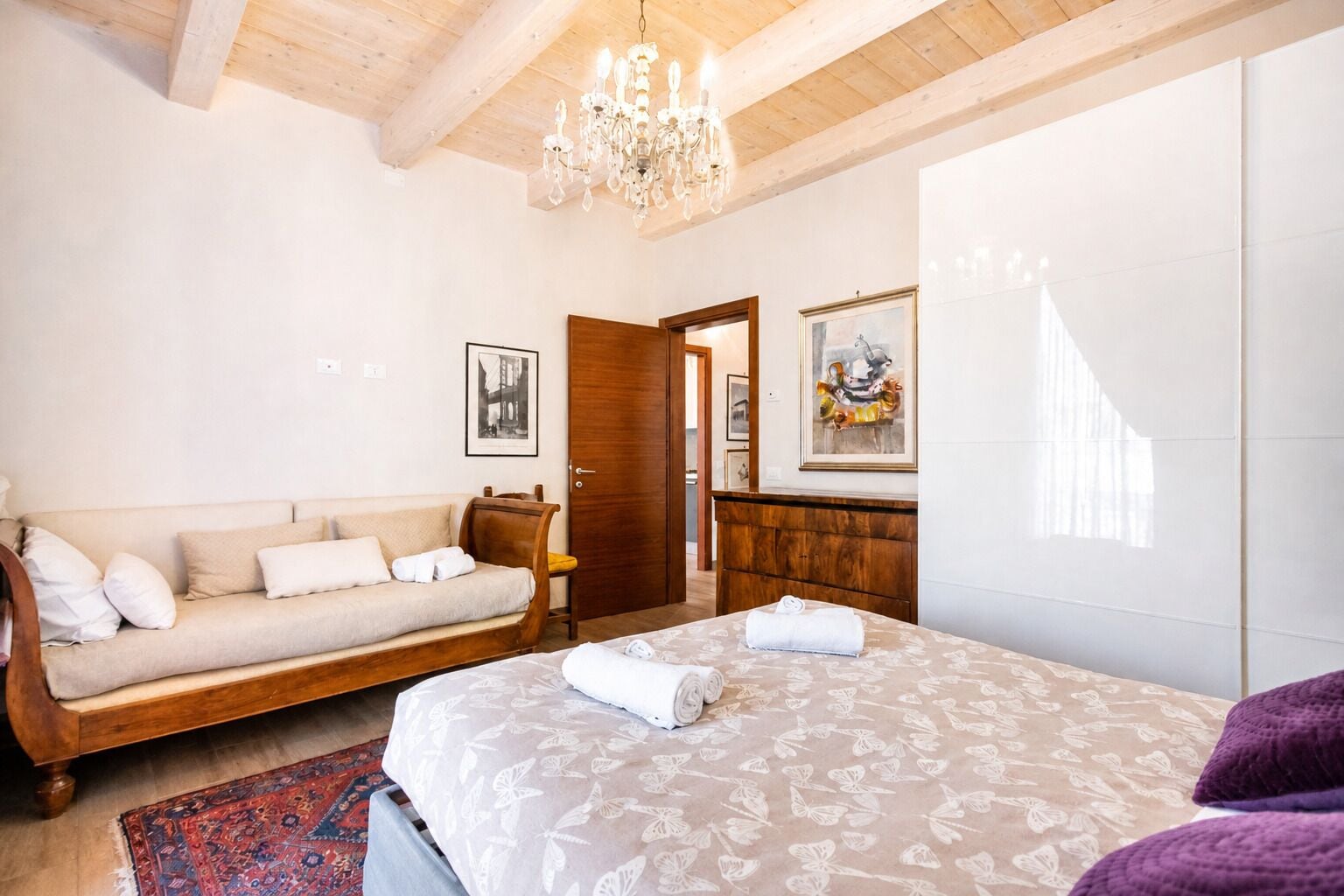 Suite familiare, 2 camere da letto, non fumatori, angolo cottura | 1 camera, biancheria da letto di alta qualità, minibar