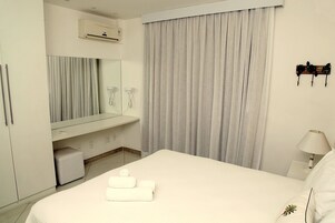 Basic Apartment | Select Comfort beds, in-room safe, desk, soundproofing