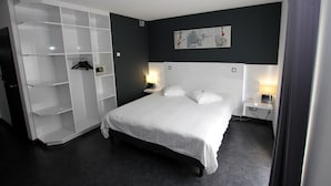 Premium bedding, minibar, in-room safe, desk - Hôtel Bô Rivage (Neufchateau)