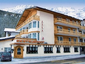 Exterior - Eden (SAAS GRUND)