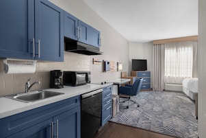 In-room safe, desk, iron/ironing board, free cribs/infant beds