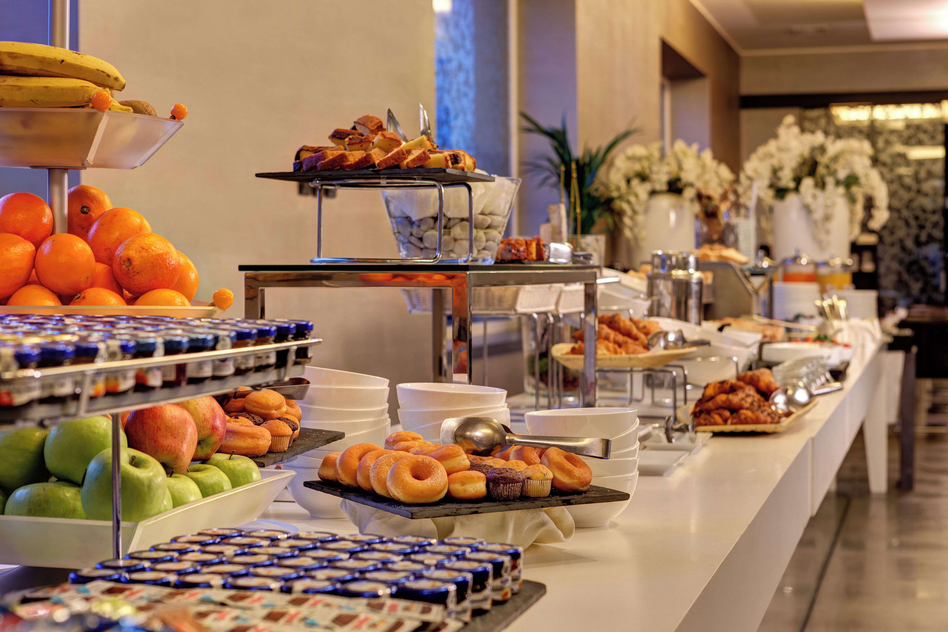 daily continental breakfast (eur 15 per person)