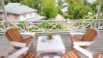 Villa, 3 Bedrooms, Kitchen (Villa Petrea 5-6 Persons) | Teres/patio