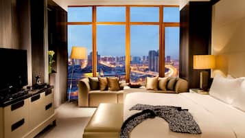 1 chambre, minibar, coffres-forts dans les chambres, bureau
