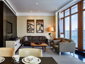 1 bedroom, minibar, in-room safe, desk - Banyan Tree Tianjin Riverside (Tianjin)