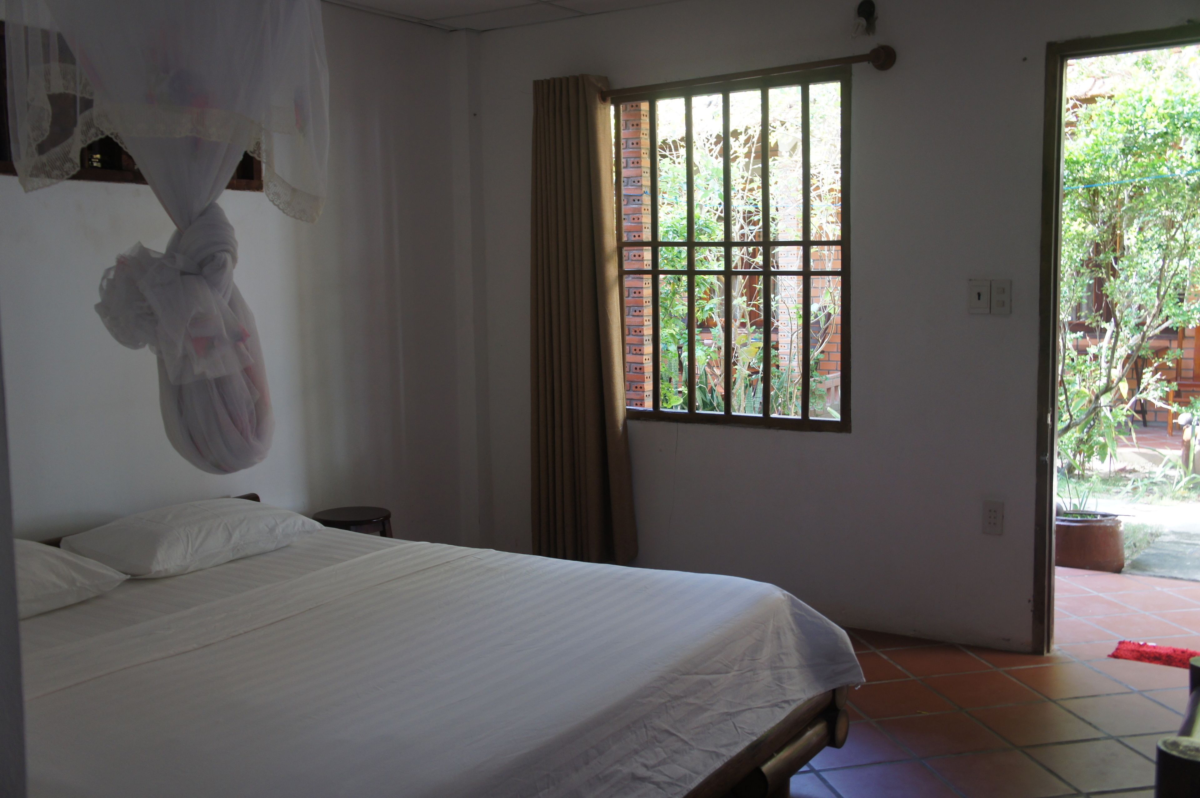 minibar, in-room safe, desk, blackout curtains