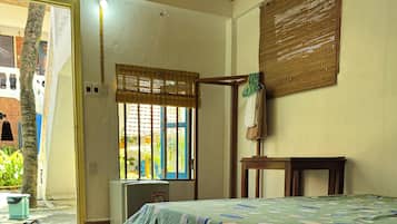 Chambre Double Standard (With fan)