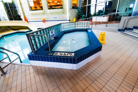 Canad Inns Destination Centre Windsor Park - Image 33
