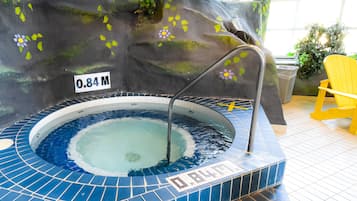 Indoor spa tub