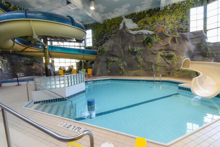 Canad Inns Destination Centre Windsor Park - Image 32