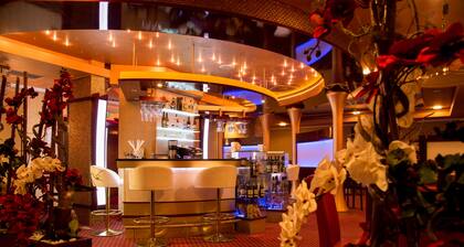 Lifestyle Hotel