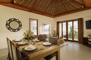 3 Bedroom Penthouse | Private kitchen | Full-size fridge, microwave, stovetop, dishwasher