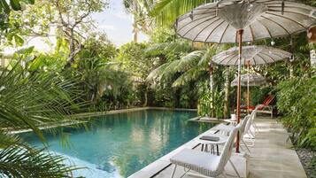 2 Bedroom Apartment with Pool Access | View from room