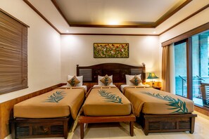 Economy Room, 3 Twin Beds, Pool View | Premium bedding, minibar, in-room safe, desk - De Munut Balinese Resort & Spa (Ubud)