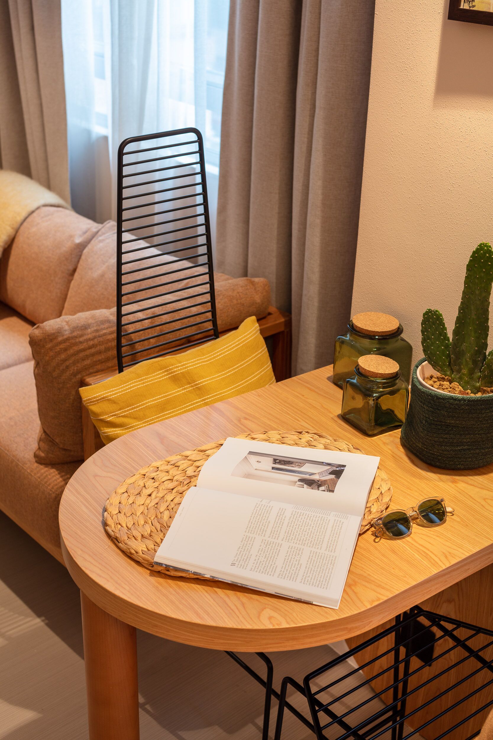 Magnolia Suite | Living area | 32-inch LCD TV with satellite channels, TV, pay movies