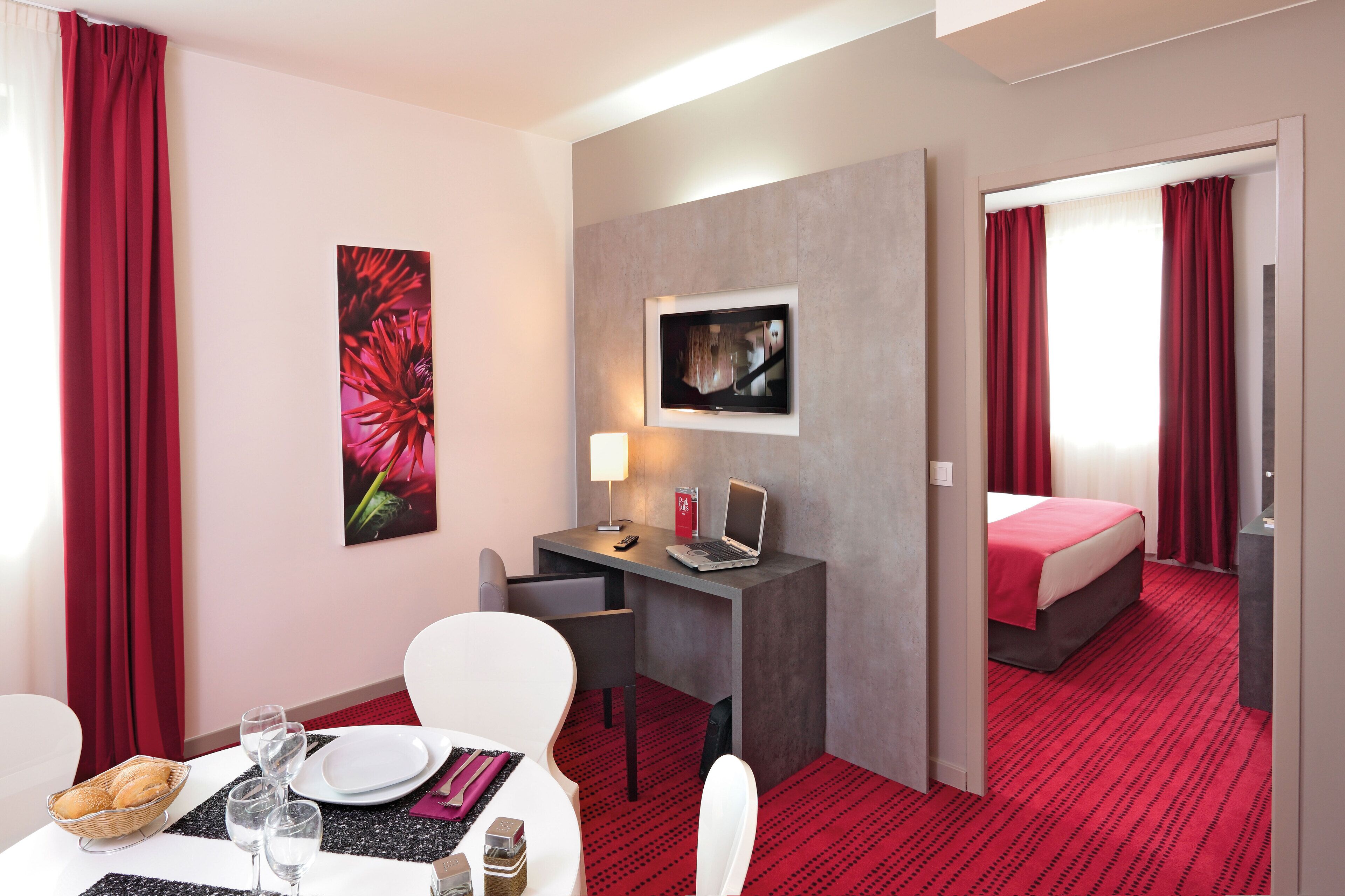 In-room safe, desk, iron/ironing board, free WiFi