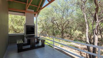 Standard Chalet, Kitchenette, Garden Area | Terrace/patio