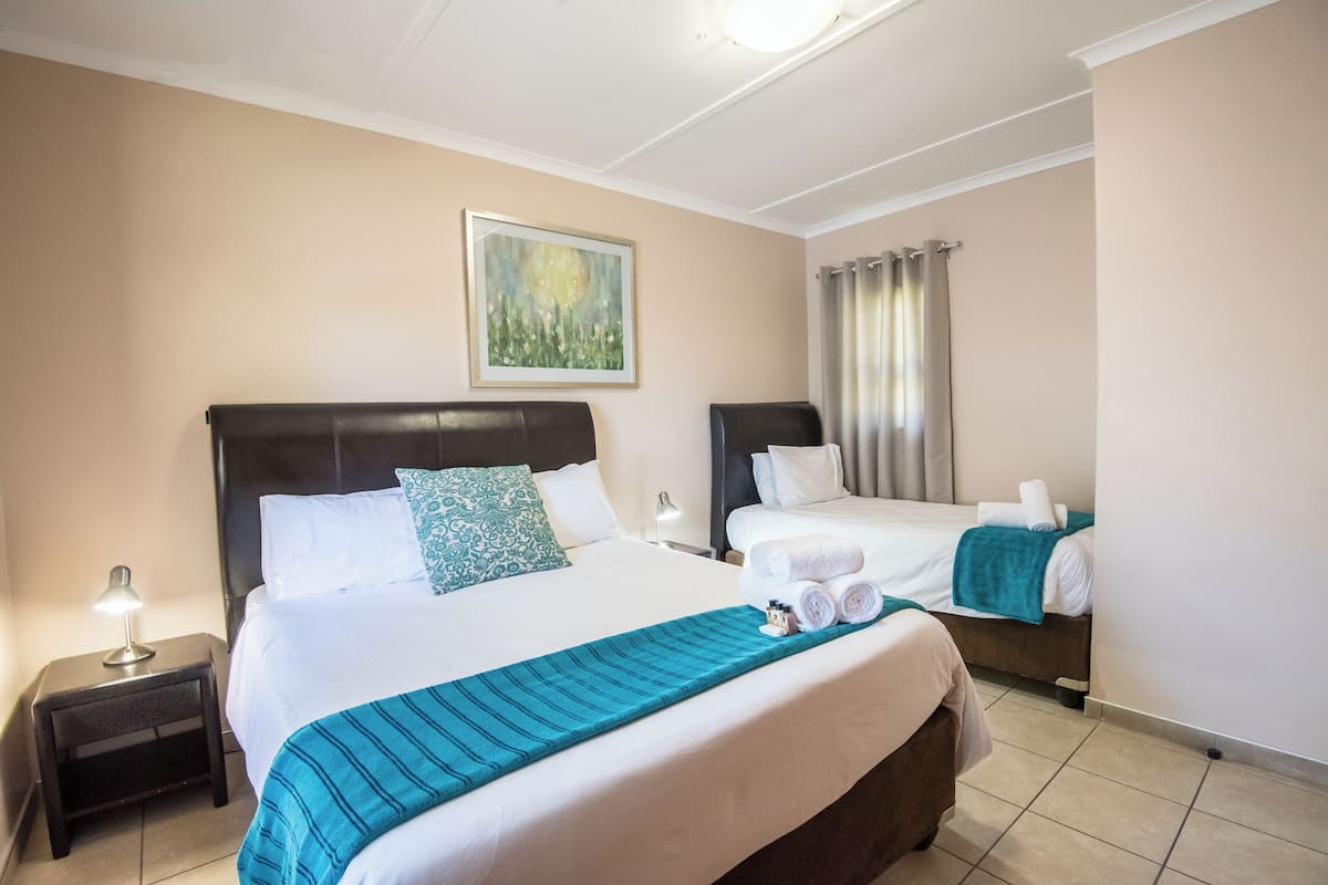 Family Chalet, 1 Bedroom, Kitchenette, Garden Area | In-room safe, free WiFi, bed sheets