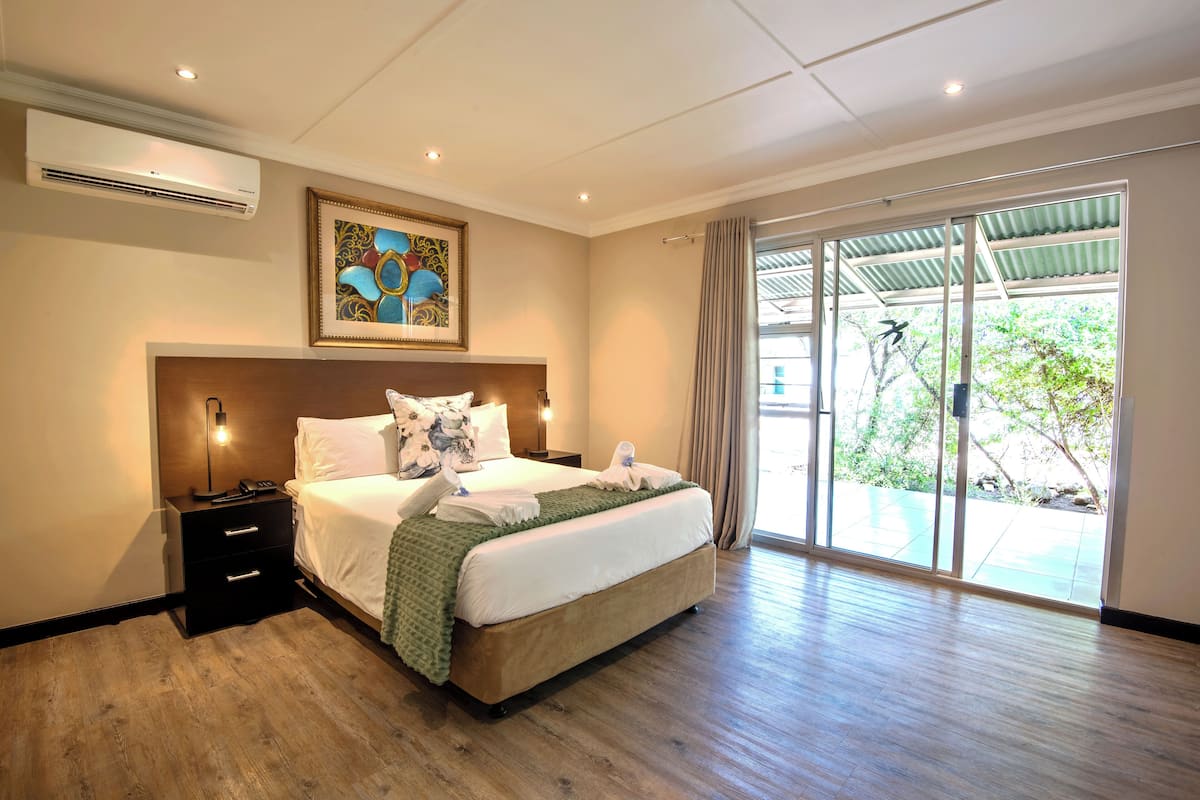 Standard Double Room, 1 Double Bed | In-room safe, free WiFi, bed sheets
