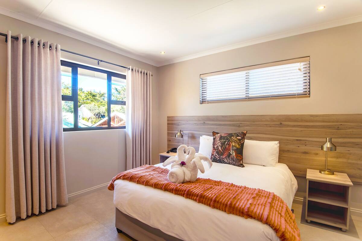 Maison Luxe, 3 chambres, 2 salles de bains, côté jardin