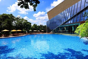 Indoor pool, seasonal outdoor pool