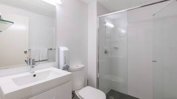 Shower, eco-friendly toiletries, hair dryer, towels