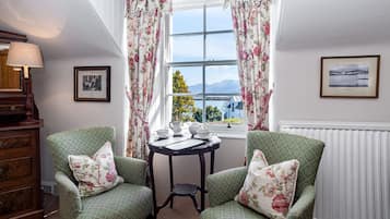 Kamar Double Superior | Seprai antialergi dan didekorasi berbeda-beda