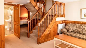 Family Suite | 2 bedrooms, hypo-allergenic bedding, individually decorated