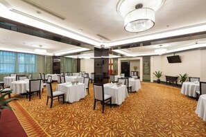 Unclassified image, 5 of 21, button - Inspirock Hotel (Jiaxing)