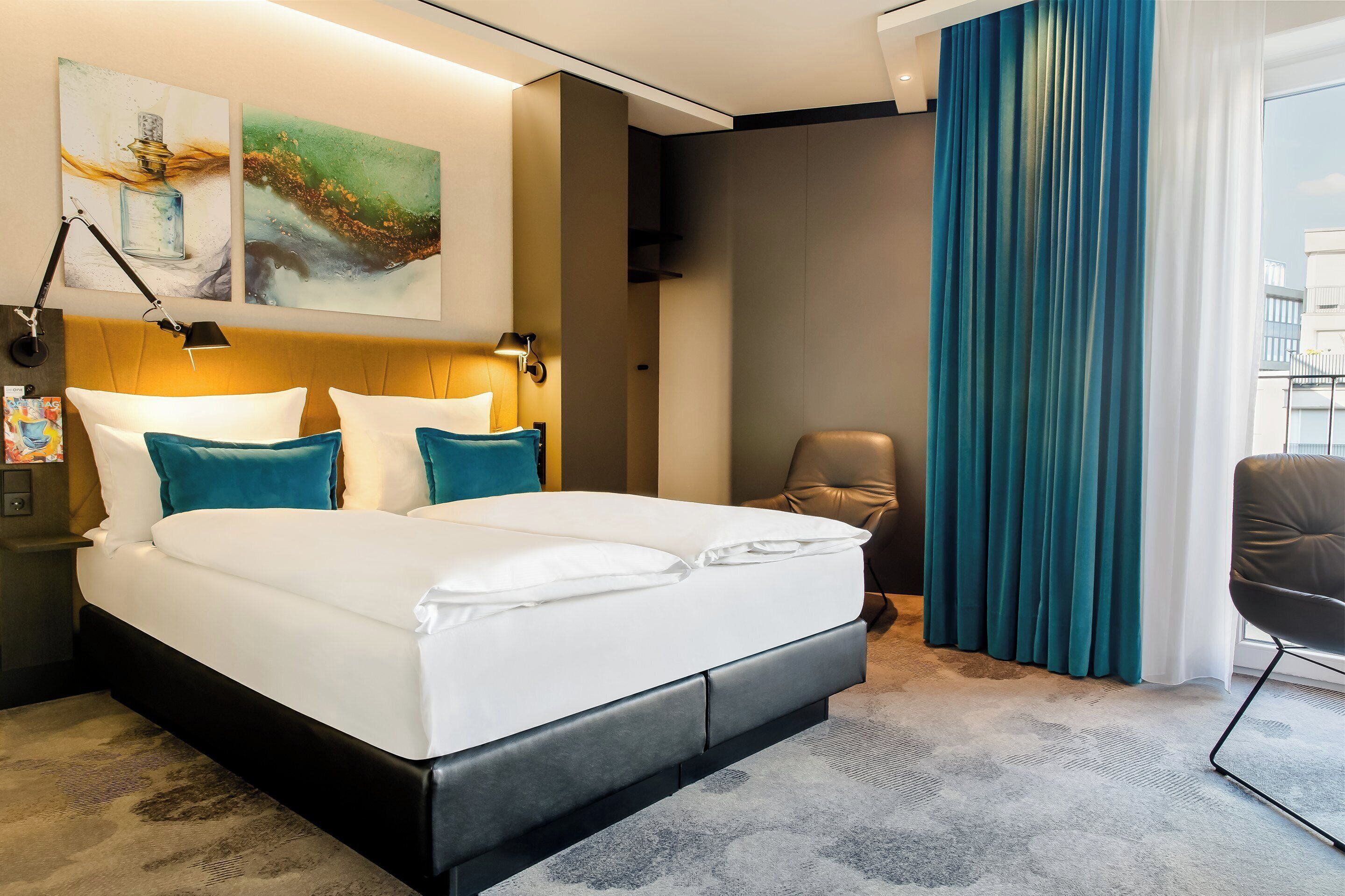 Photo - Motel One Köln-Altstadt