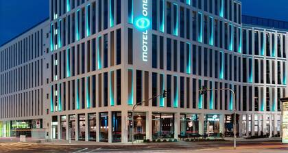 Motel One Köln-Altstadt
