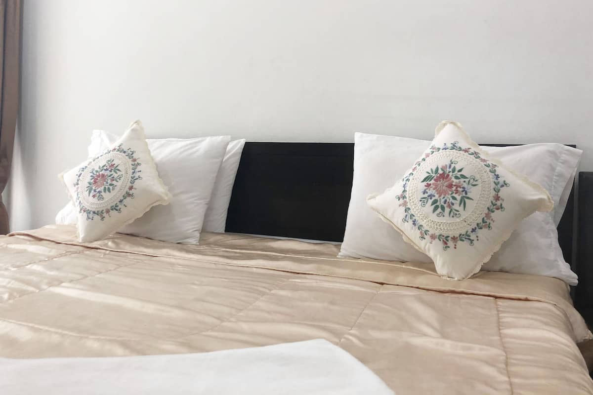 Chambre Standard | Coffres-forts dans les chambres, Wi-Fi gratuit