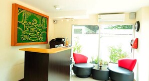 Lobby sitting area - Aravinda Living Home (Bangkok)