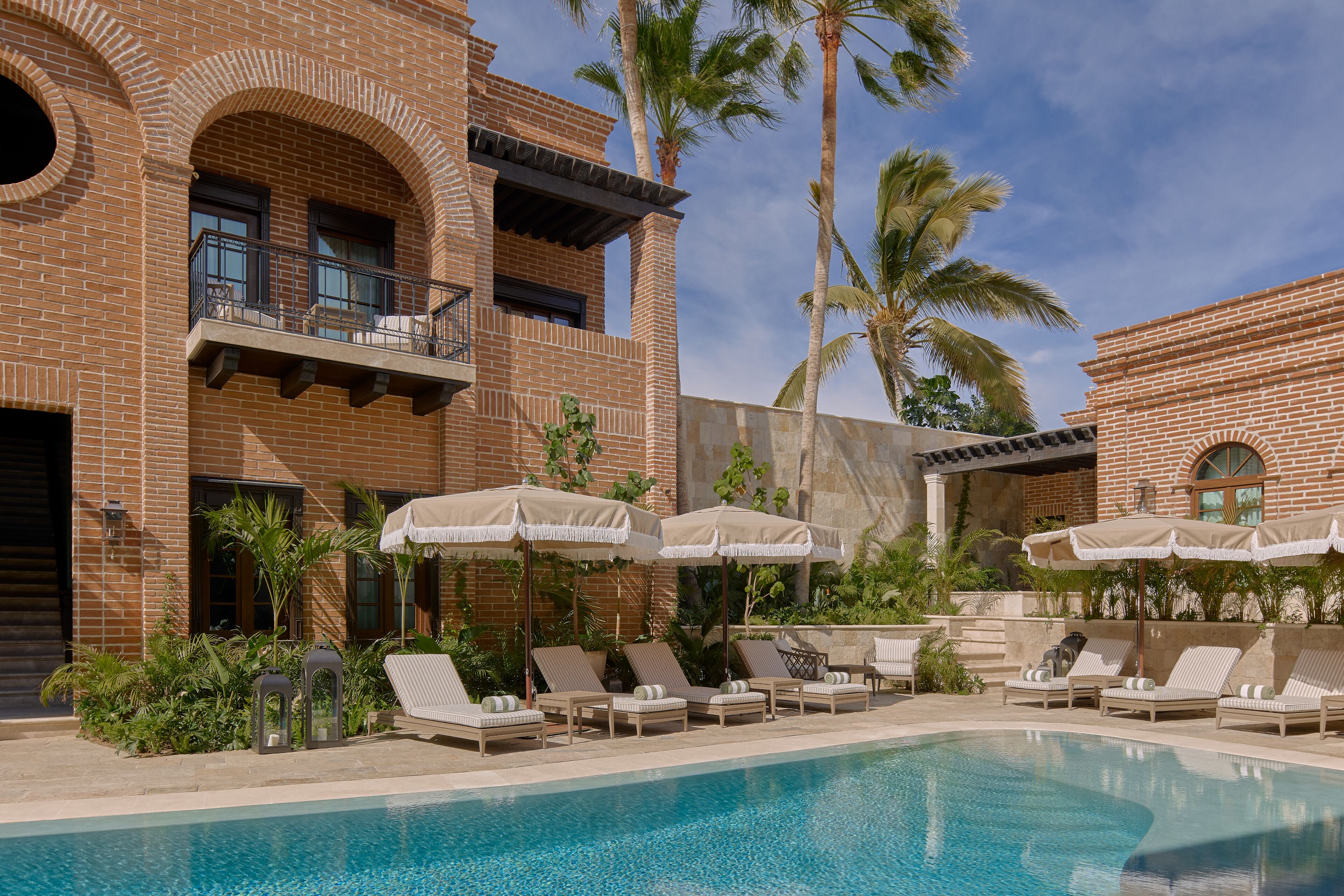 Outdoor pool, pool umbrellas, pool loungers