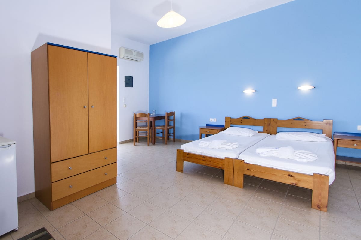 Wifi gratis y ropa de cama