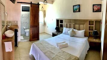 Comfort Room | In-room safe, free WiFi, bed sheets