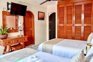 Studio Suite Junior, 2 giường đôi | Két bảo mật tại phòng, truy cập Internet không dây miễn phí