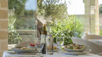 Servizio di pranzo e cena