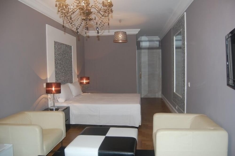 Inn Seventies by null