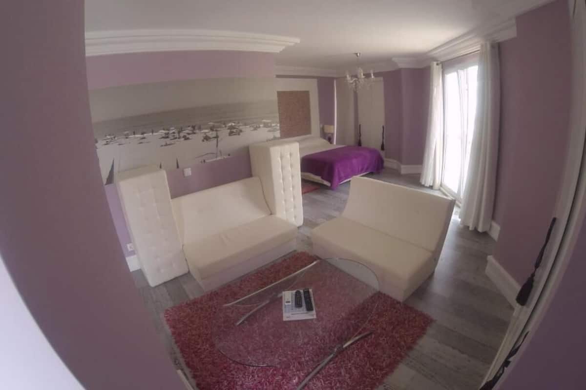 Premium Studio | Premium bedding, down comforters, individually decorated