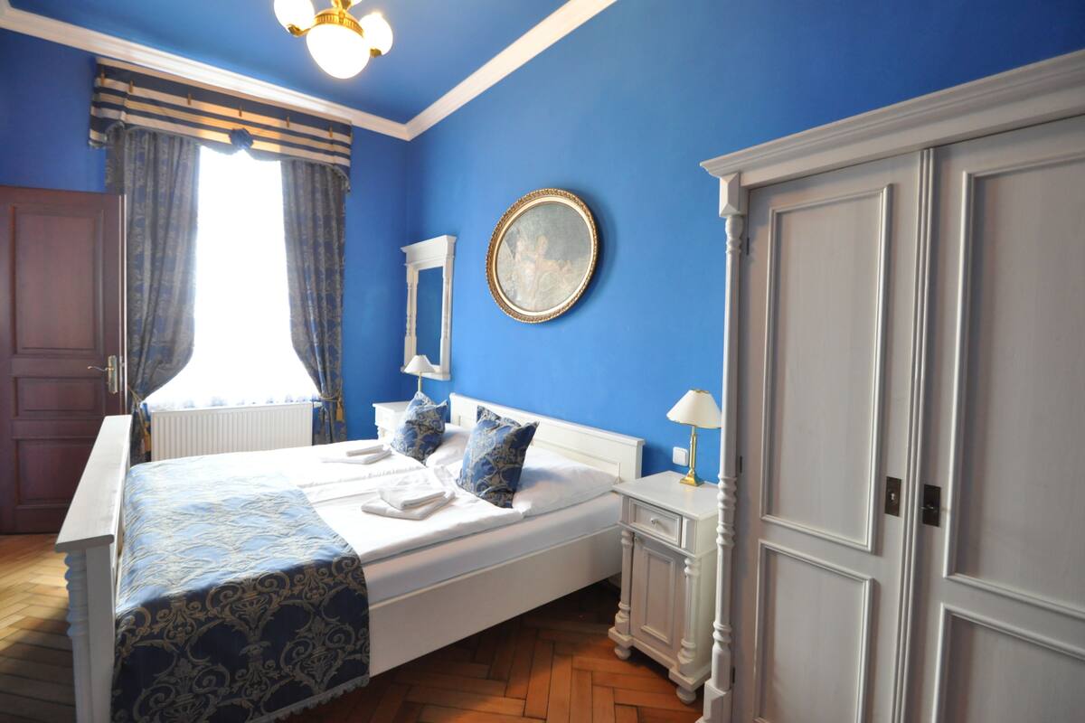 standard room | minibar, in-room safe, blackout curtains, soundproofing