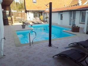 Family Triple Room | Outdoor pool