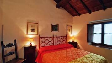 Select Comfort beds, free WiFi