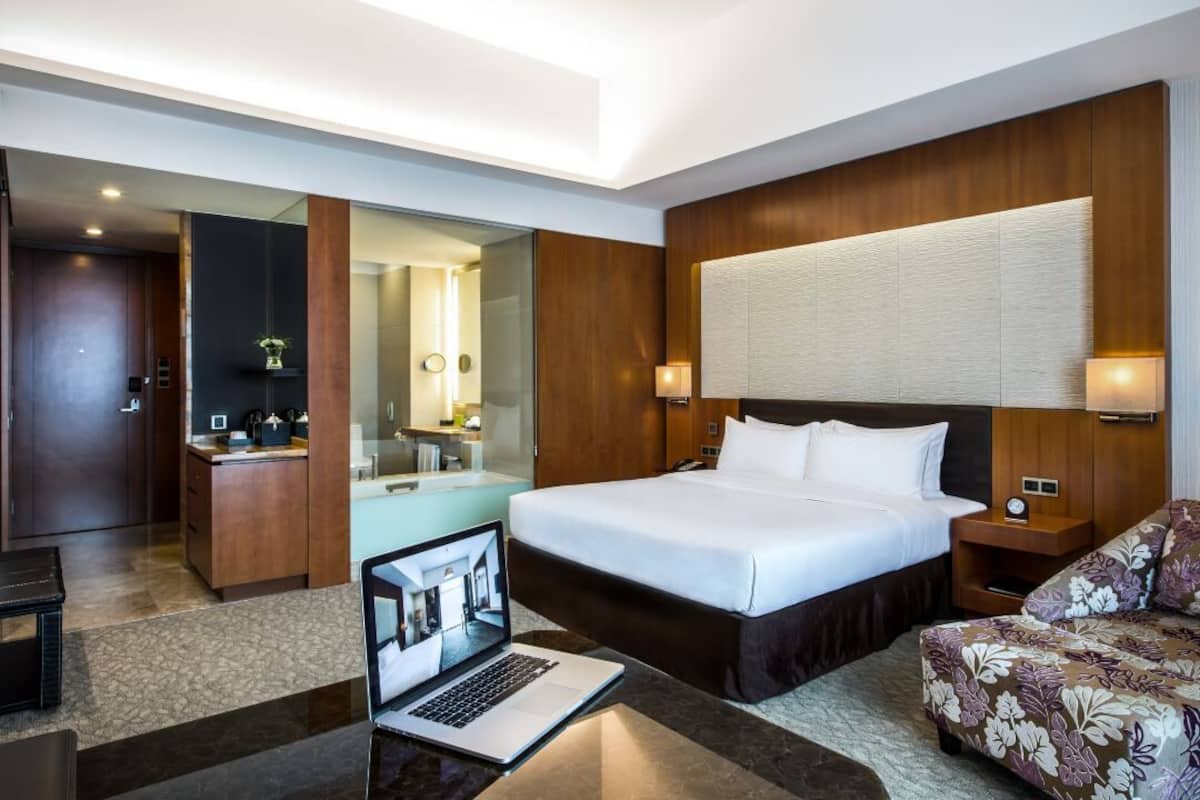 Superior Double Room | In-room safe, desk, blackout drapes, iron/ironing board