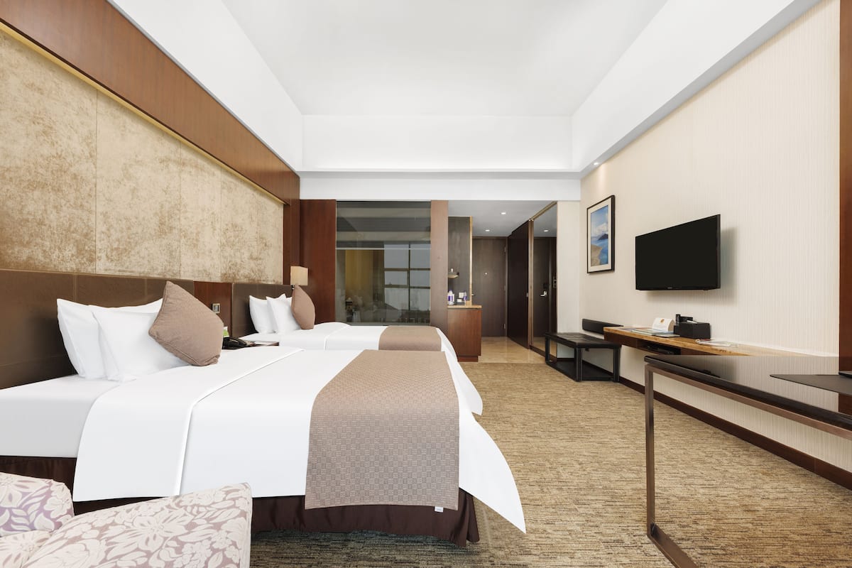 Superior Twin Room | In-room safe, desk, blackout drapes, iron/ironing board