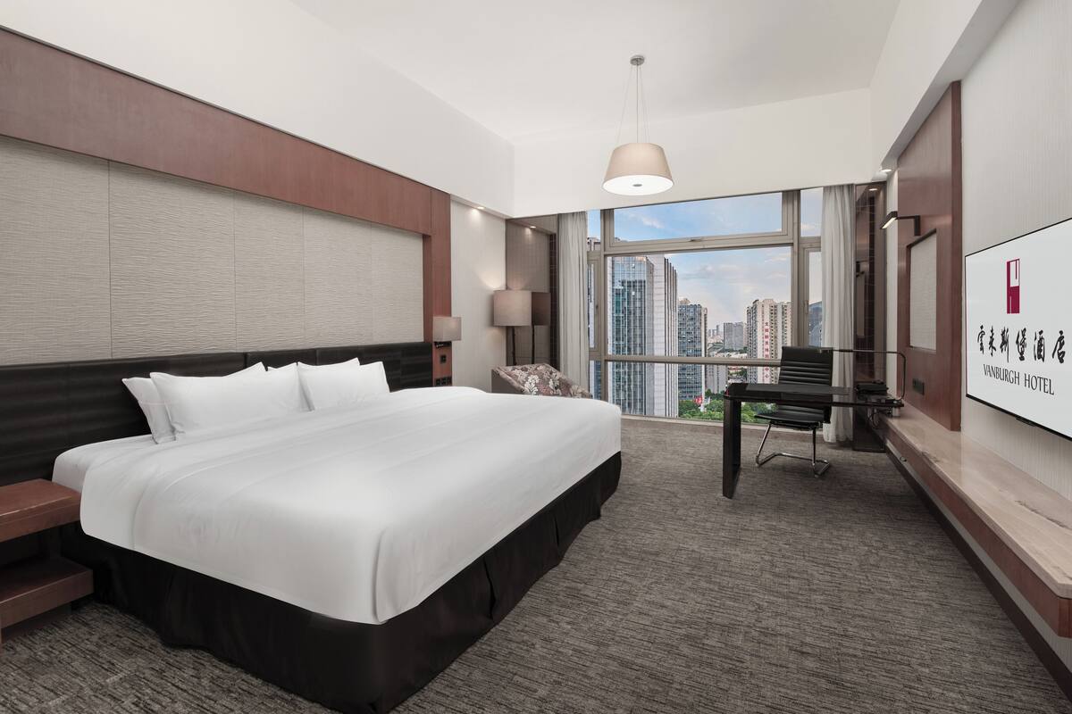 2.4m King Bed Room | In-room safe, desk, blackout drapes, iron/ironing board (on request)