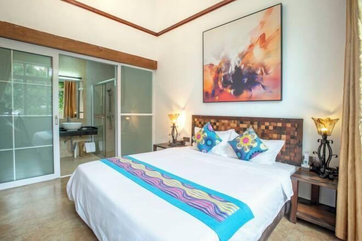 Bureau, accès à Internet câblé (inclus)